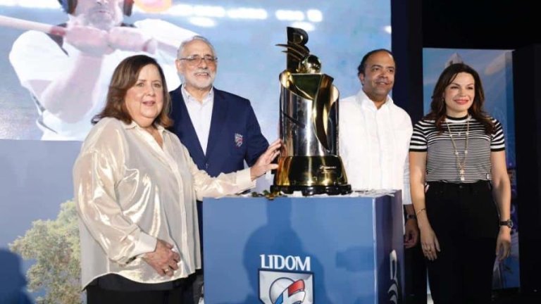 Lidom y Banreservas presentan Copa del torneo 2023-24 dedicado a Onfalia Morillo