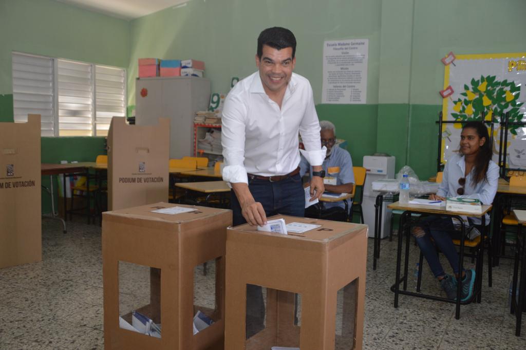 Wellington Arnaud confiado en que Abinader será reelegido como candidato presidencial del PRM