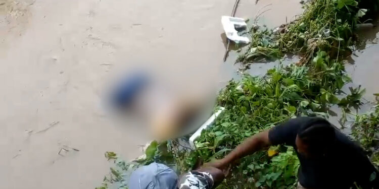 Hallan cuerpo de haitiana que se lanzó al Río Duey para escapar de Migración