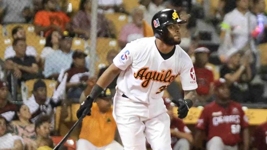 Aguilas vienen de atrás y derrotan a los Gigantes