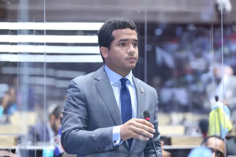 Video- Omar Fernández: “Hoy estamos para ayudar, de política hablamos luego”