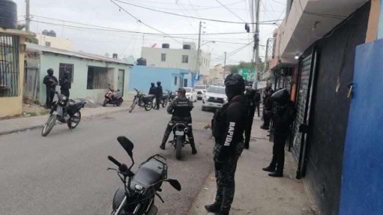 Policías matan individuo en «intercambio de disparos» en Los Guaricanos