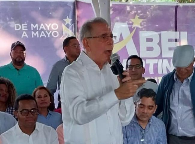 Danilo Medina sigue a la carga y dice  con PRM, neveras están Doble A: agua arriba y agua abajo