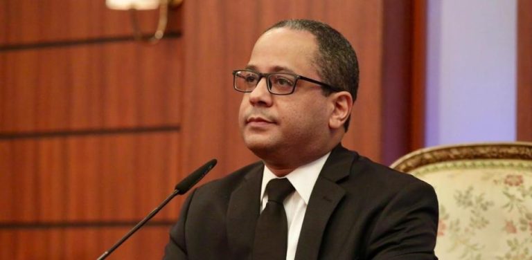 Adivinó Abel: Napoleón Estévez es el nuevo presidente del Tribunal Constitucional