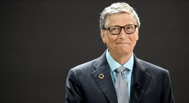 Bill Gates reveló las tres profesiones que sobrevivirán a la Inteligencia Artificial