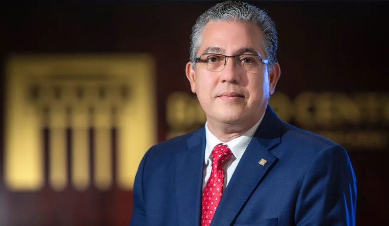 Renuncia director de comunicaciones del Banco Central, Luis Martín Gómez