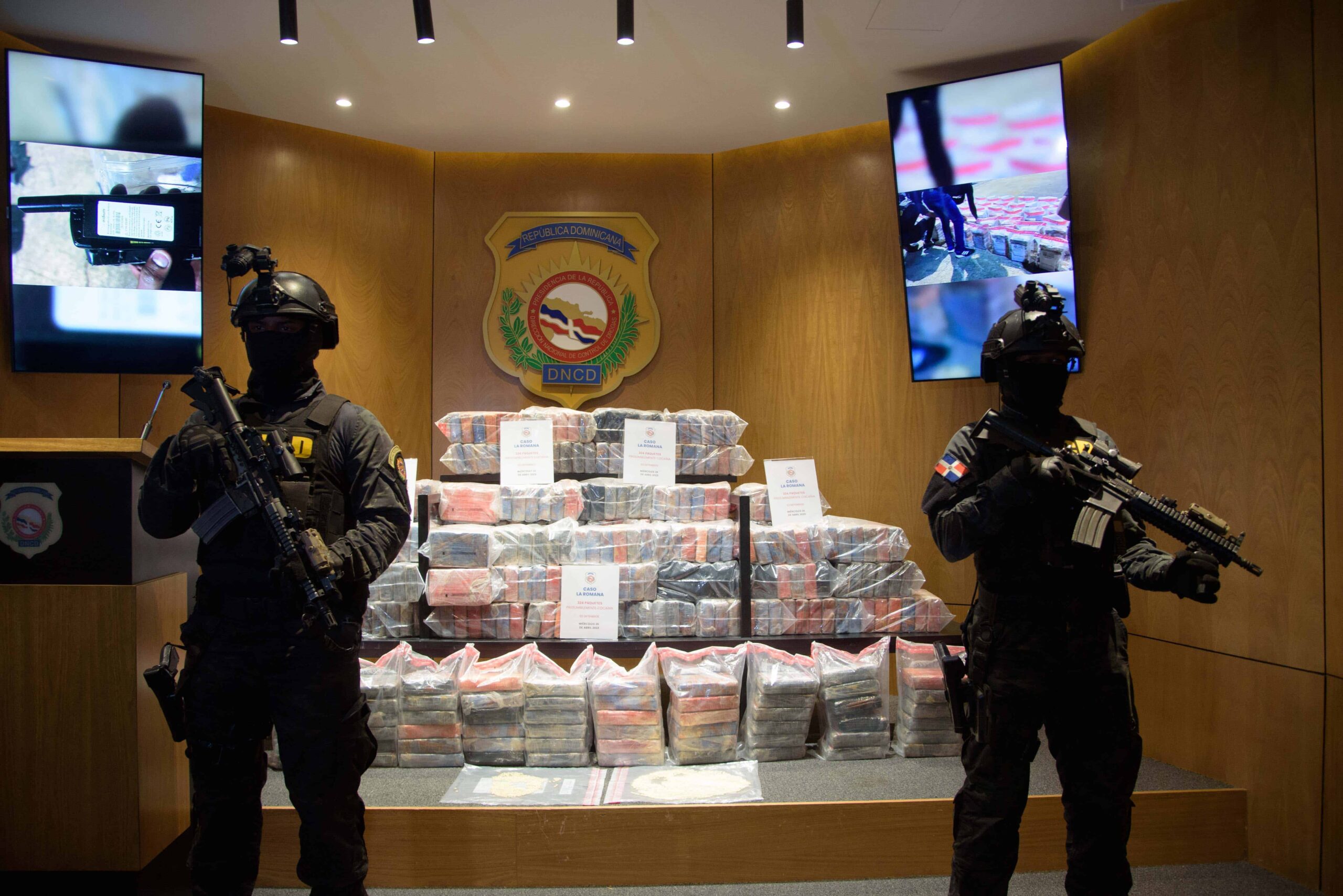 Apresan hombre relacionado a decomiso de 1,435 paquetes de cocaína