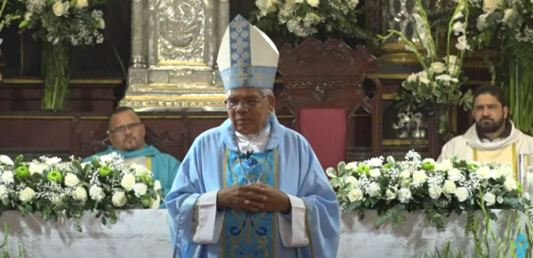 Arzobispo Metropolitano exhorta a feligreses a no votar por “delincuentes y corruptos” en próximas elecciones