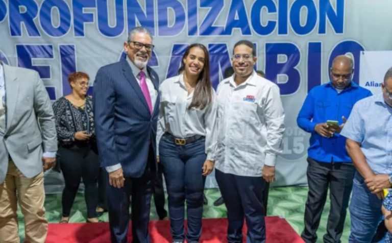 APD, MAS y Red del Cambio presentan a Betty Gerónimo como candidata