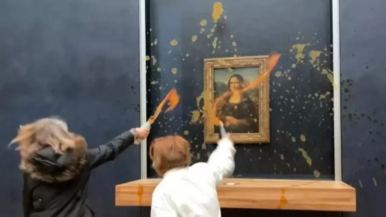 Activistas agrícolas tiran sopa al cuadro de la Mona Lisa