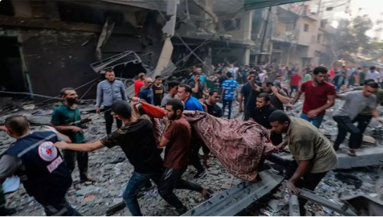 Muertos en Gaza por bombardeos israelíes superan los 23,000