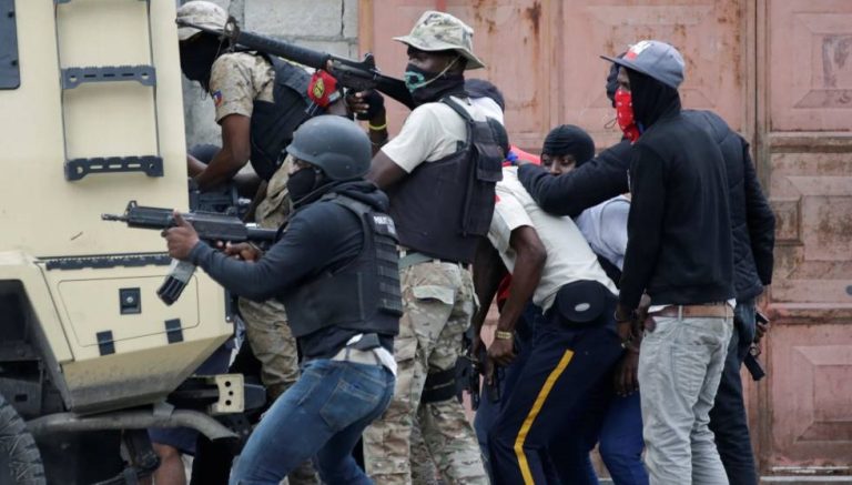 Kenia suspende el envío de su misión policial a Haití, según la cancillería