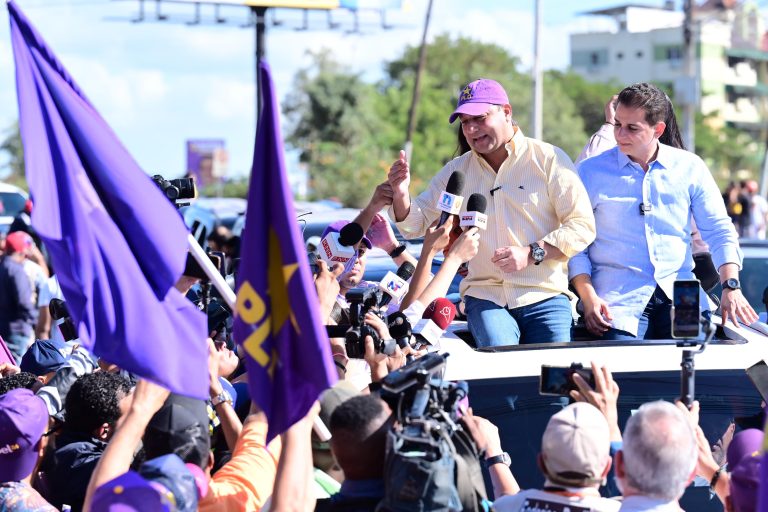 Abel Martínez en gran marcha-caravana de Santiago: “El PRM ha sido el Gobierno de los fracasos”