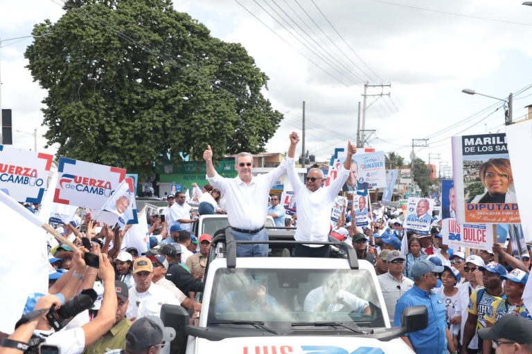 Abinader continúa apoyo a candidatos municipales del PRM