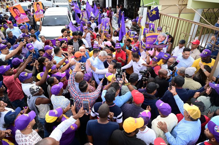 Nelson Guillén marca 62.7% en San Cristóbal; PLD vuelve ante desastre gestión PRM