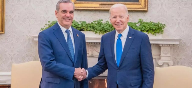 Joe Biden felicita a su homólogo Luis Abinader por su liderazgo en la región