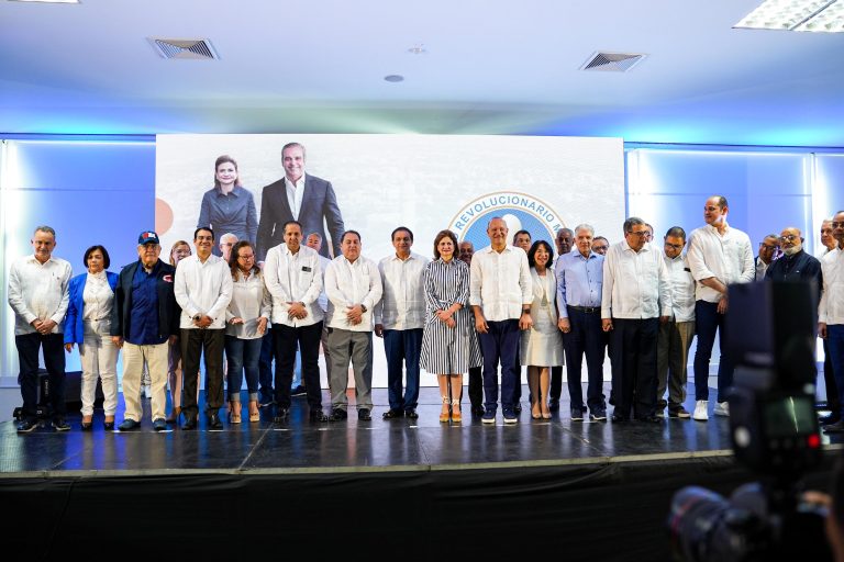 Frente de Salud del PRM anuncia su respaldo a Ulises Rodríguez y a Daniel Rivera, candidatos a alcalde y senador por Santiago