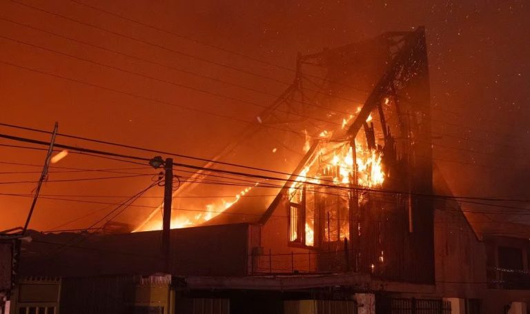 Incendios en región de Valparaíso, Chile, dejan 19 muertos