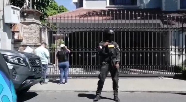 Ministerio Público allana en residencia de Micky López y diputada Rosa Amalia Pilarte; abogado dice fue un «levantamiento»