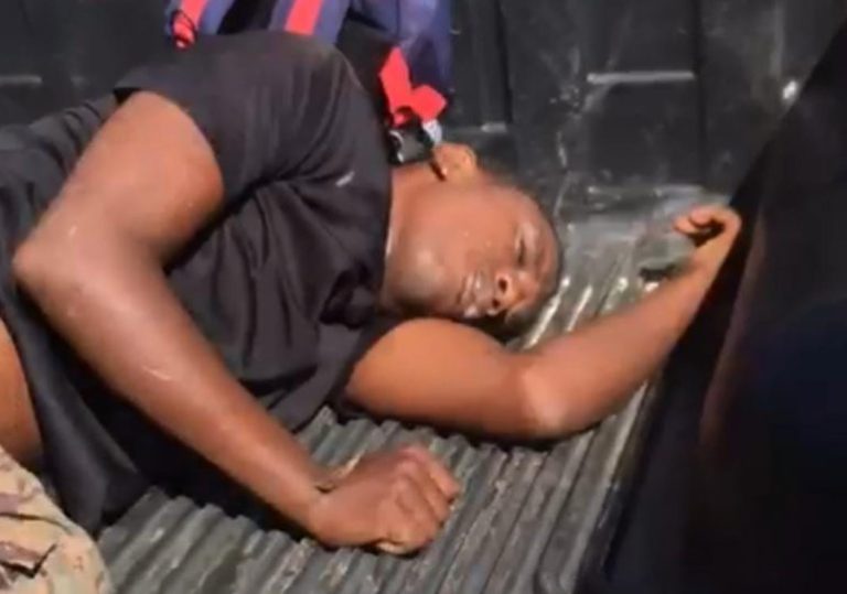 Haitiano asesina militar dominicano de puesto en la frontera y lo despoja de su arma de reglamento