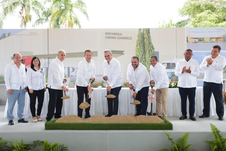 Abinader encabeza inauguración de Hispaniola Industrial Free Zone Park y deja iniciado los trabajos de construcción de un Centro Logístico