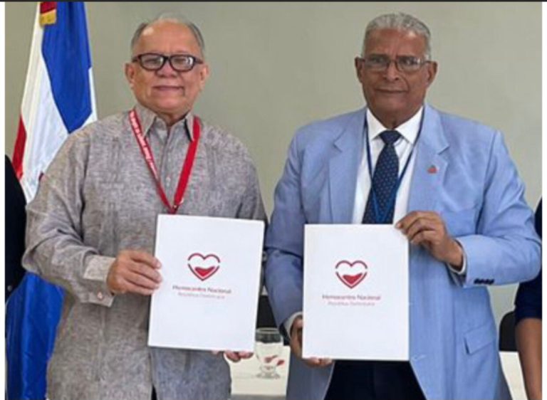 Área 5ta  de Salud y Hemocentro Nacional firman acuerdo para formación de club de donantes de sangre