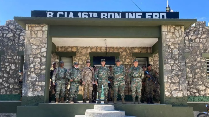 Ministro de Defensa encabeza supervisión de frontera tras conflictos en Haití