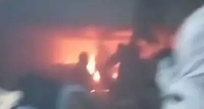 Presos se amotinan en cárcel de Higüey  y prenden fuego a colchones