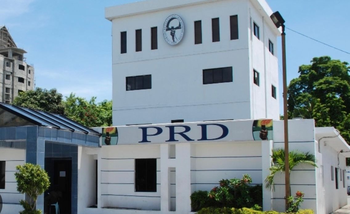 Renuncian 15 miembros de la Comisión Política del PRD; también 245 de Comités Municipales