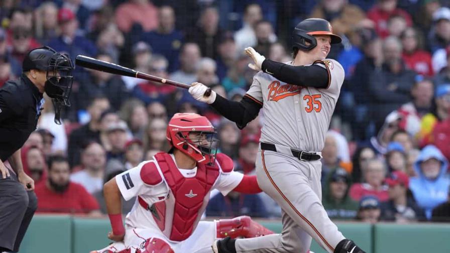 Orioles superan a Medias Rojas y estropean el día inaugural en Boston