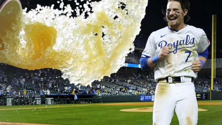 Bobby Witt Jr., aporta 2 jonrones y 6 impulsadas a victoria de Reales sobre Tigres