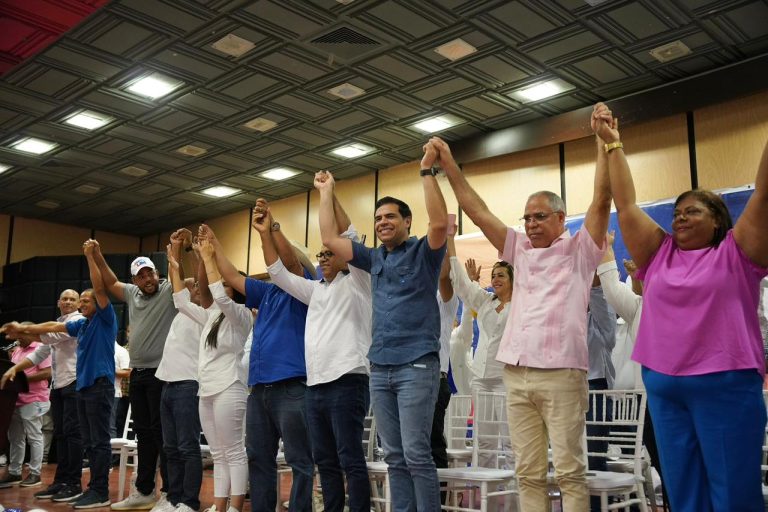 Roberto Ángel dice en Dajabón habrá «votos a montones» para reelegir a Abinader y ganar el Congreso