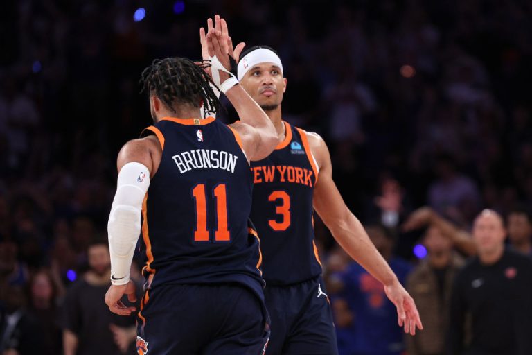 Las lesiones no frenan a los Knicks en los playoffs de la NBA