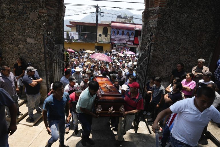 La violencia electoral causa nueve muertes en México