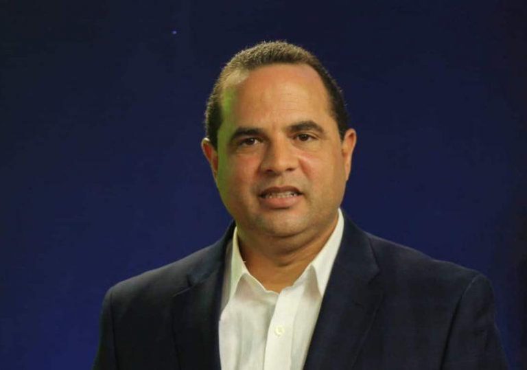 Fuerza del Pueblo deposita instancia ante JCE pidiendo sanción para Abinader y PRM por uso Plan Social en campaña