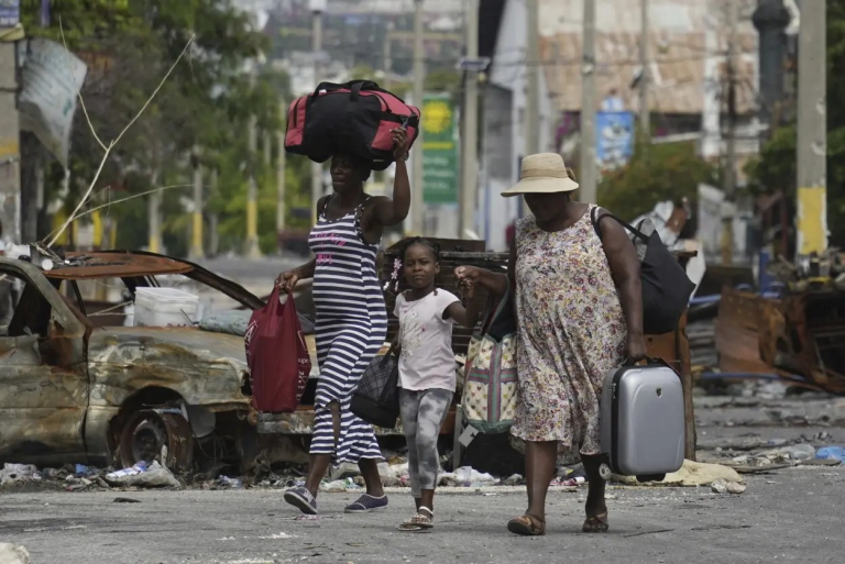 La violencia de bandas causa 245 mil desplazamientos en Haití