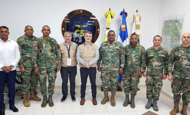 Observadores OEA se reúnen con Policía Militar Electoral
