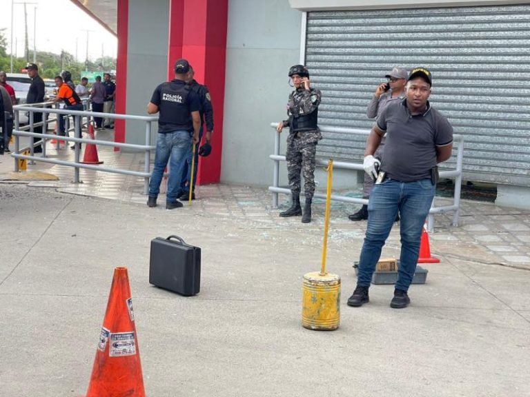 Muere hombre que resultó herido en asalto al Banco de Reservas en Santiago