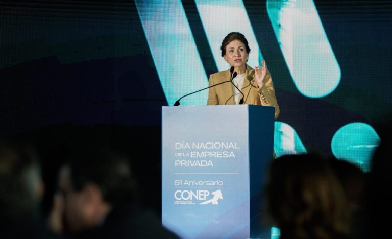 Vicepresidenta Raquel Peña pide al empresariado apoye la reforma fiscal