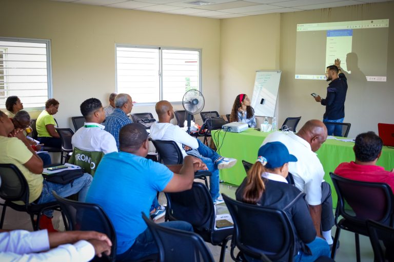 RENAGRO capacita a 1,600 supervisores y registradores a nivel nacional; arranca fase de levantamiento