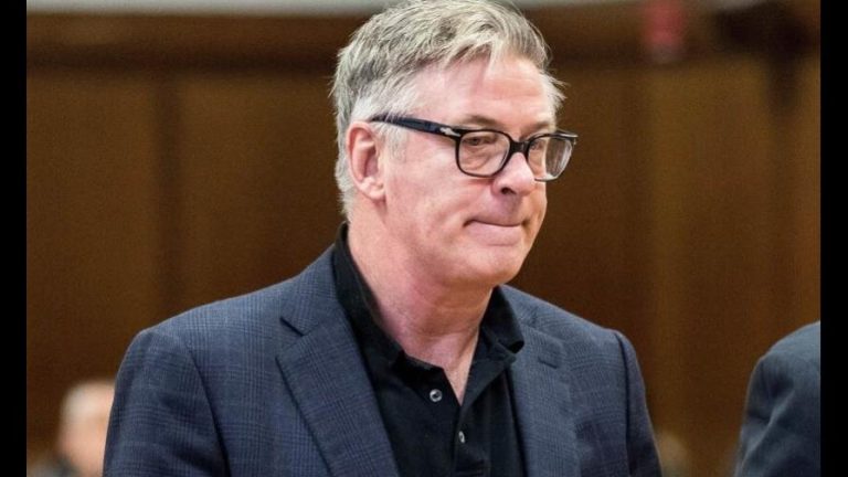 Justicia de EE.UU. desestima el caso contra Alec Baldwin por homicidio involuntario