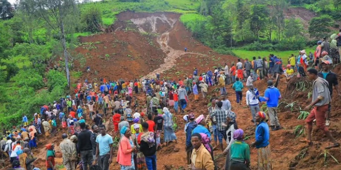 Ascienden a 257 los muertos en deslizamientos en Etiopía, se espera suban a 500