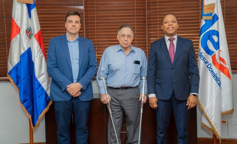 Celso Marranzini posesiona a nuevo gerente general interino de Edesur