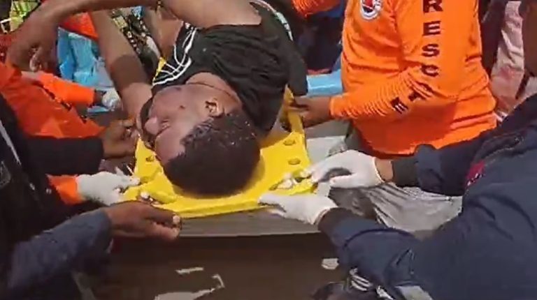 Aumentan a cuatro los ahogados por naufragio en playa de Guayacanes