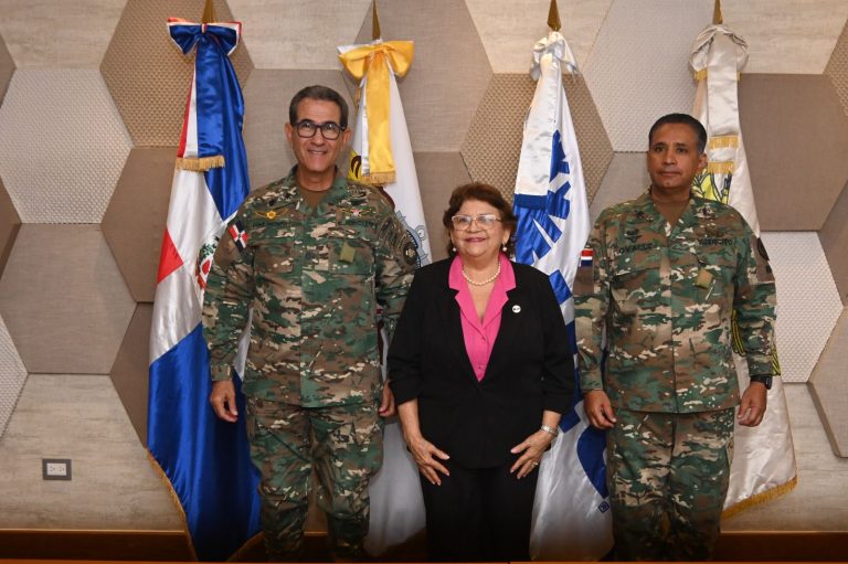 La Universidad UTE y el Ministerio de Defensa ratifican acuerdo de cooperación académica