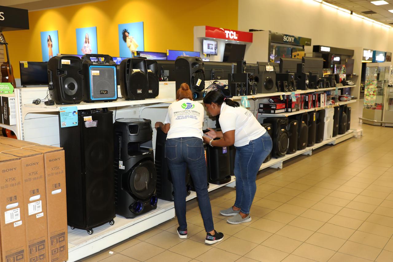 Pro Consumidor realiza operativos para evitar engaños en las ofertas con motivo del Día de los Padres