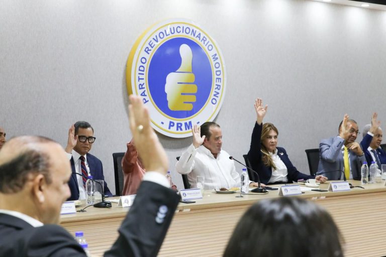 PRM propondrá continuación de Ricardo de Los Santos y Alfredo Pacheco en Senado y Cámara de Diputados