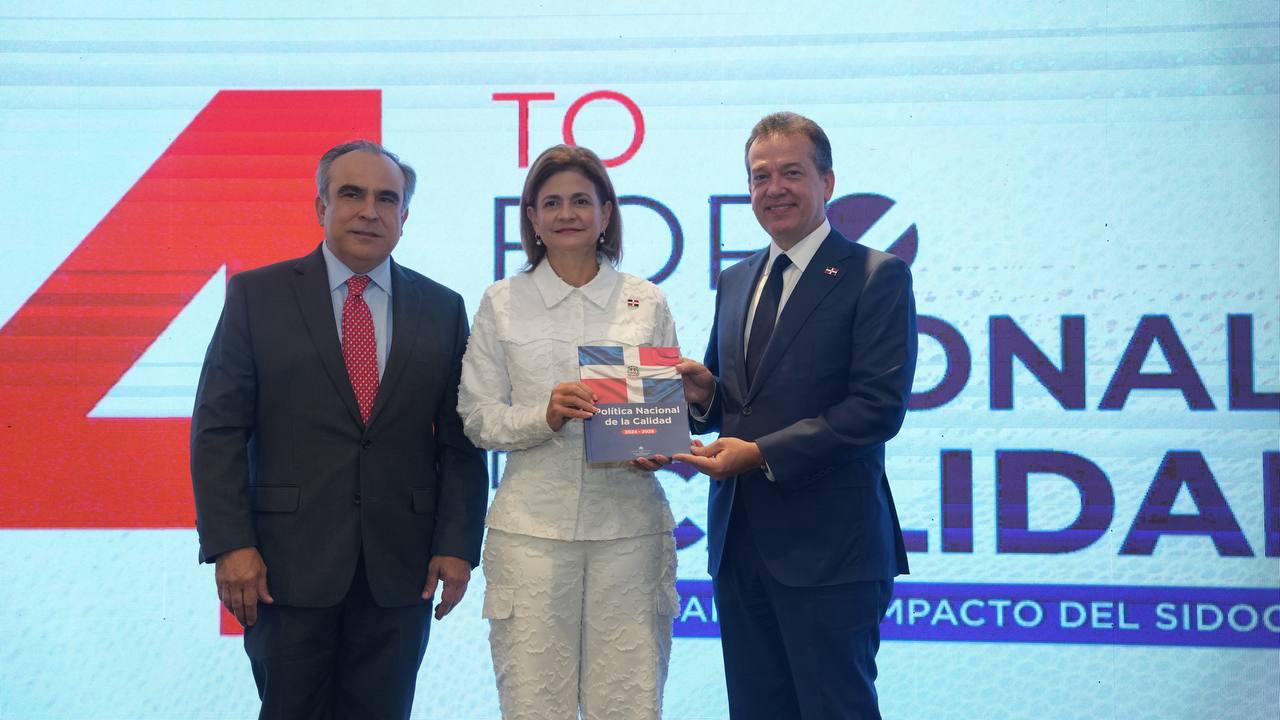 Raquel Peña encabeza presentación de la Política Nacional de Calidad 2024-2028 en 4º Foro Nacional de la Calidad, del CODOCA