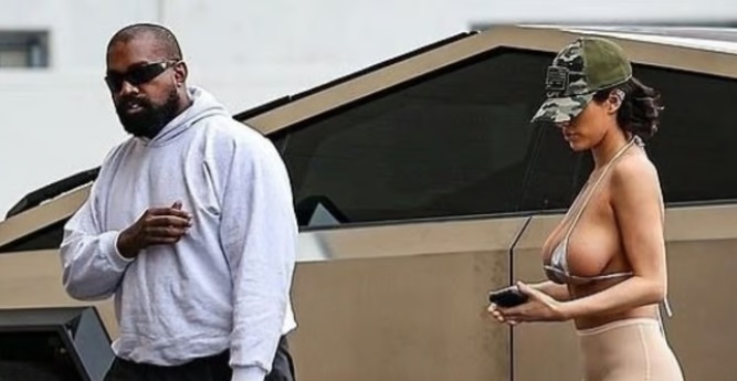 Conmoción por esposa de Kanye West aparecer en local casi desnuda