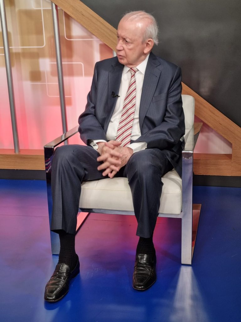 VIDEO- Pide gobierno explicar reforma fiscal que promueve y exige comience a poner orden en gasto público